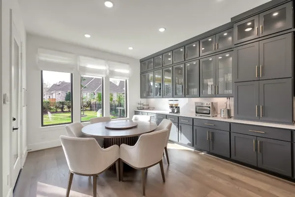 $910,000 | 212 South Empress Green Place, Montgomery, TX 77316