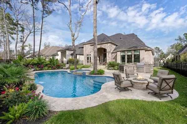 $910,000 | 212 South Empress Green Place, Montgomery, TX 77316