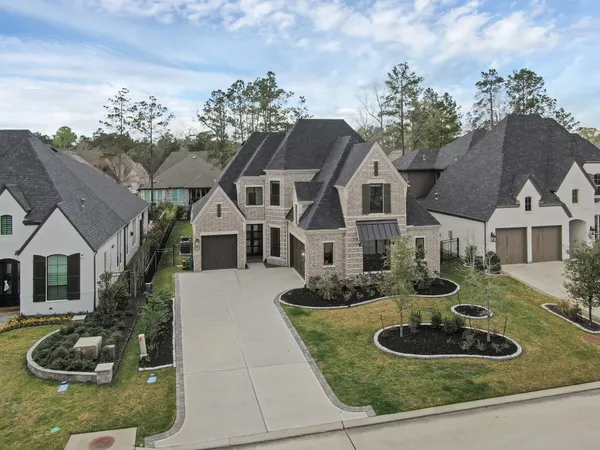 $910,000 | 212 South Empress Green Place, Montgomery, TX 77316