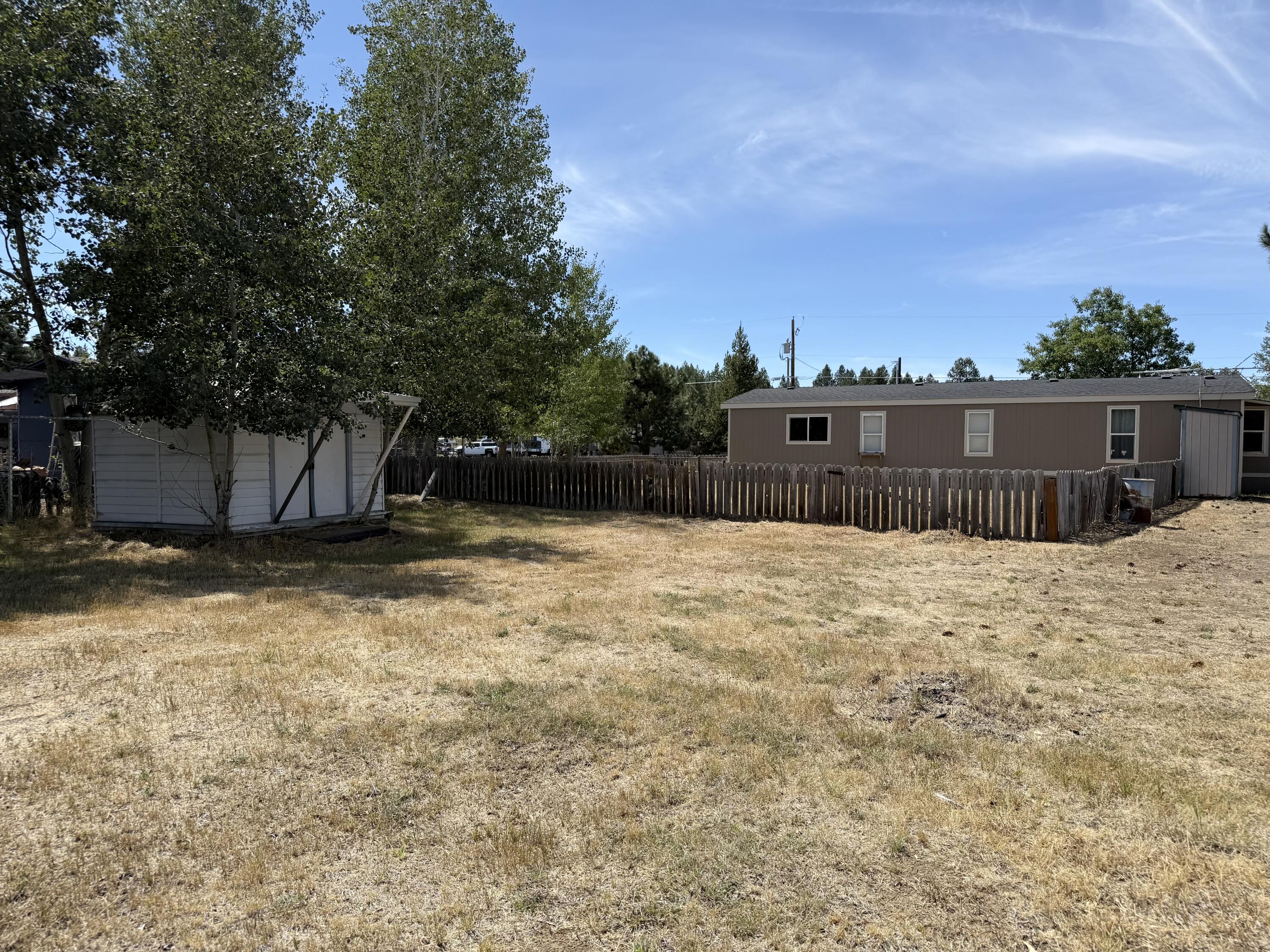 19218 Shoshone Road Bend, OR 97702 - Photo 9 of 38 IMG_6890