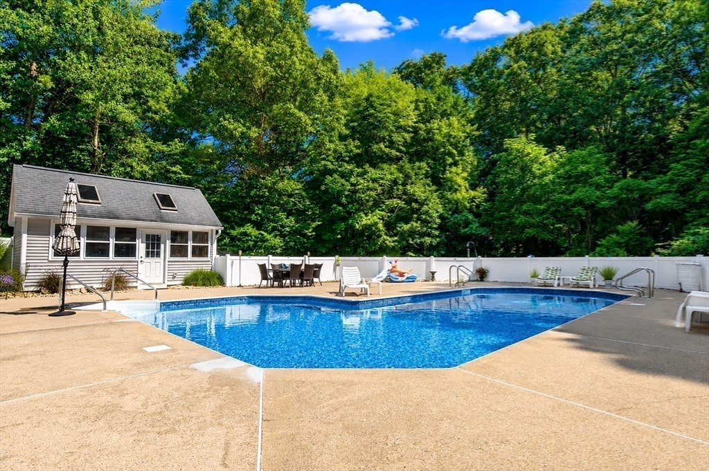 1452 Morgan Road West Springfield, MA 01089 - Photo 31 of 42