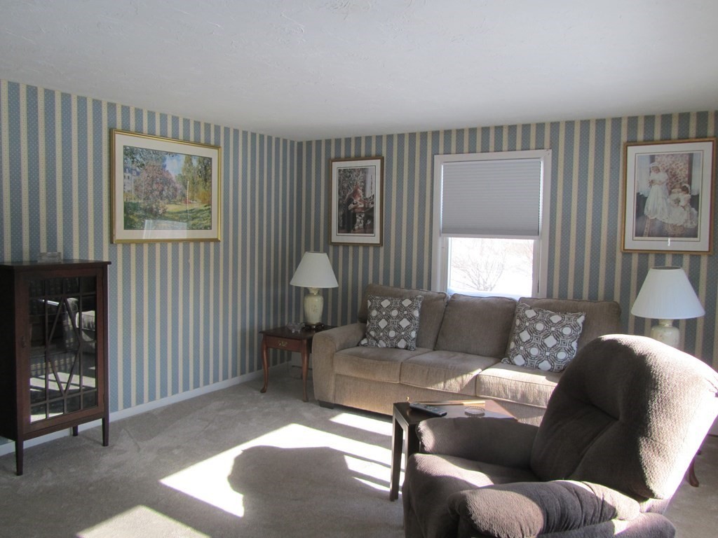 55 Old Worcester Road Oxford, MA 01540 - Photo 3 of 17 Gallery Image 3