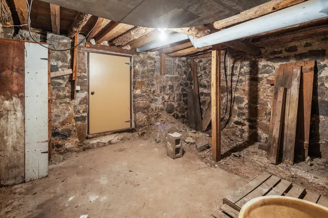 $299,900 | 22356 Highway 15, St. Augusta, MN 56301