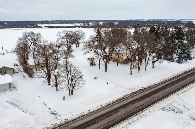 $299,900 | 22356 Highway 15, St. Augusta, MN 56301