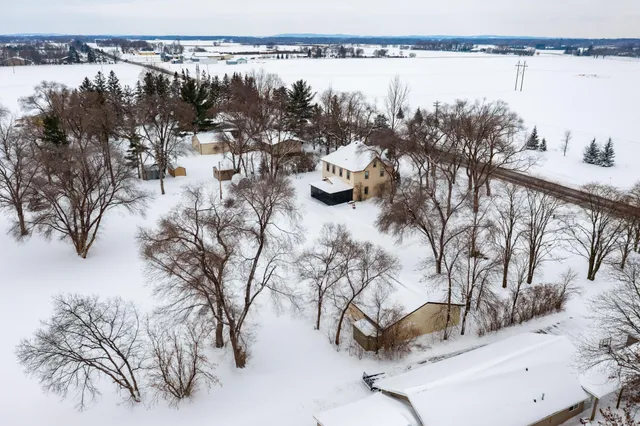 $299,900 | 22356 Highway 15, St. Augusta, MN 56301