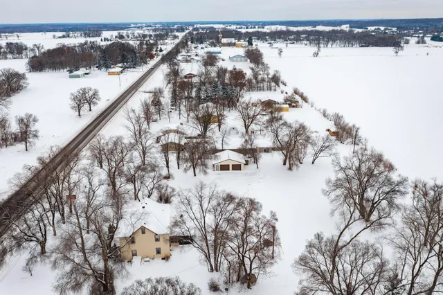 $299,900 | 22356 Highway 15, St. Augusta, MN 56301