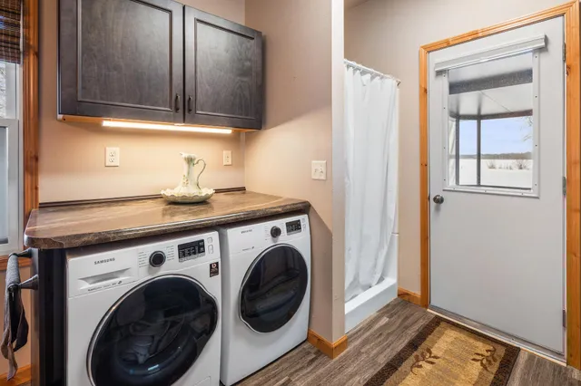 $299,900 | 22356 Highway 15, St. Augusta, MN 56301