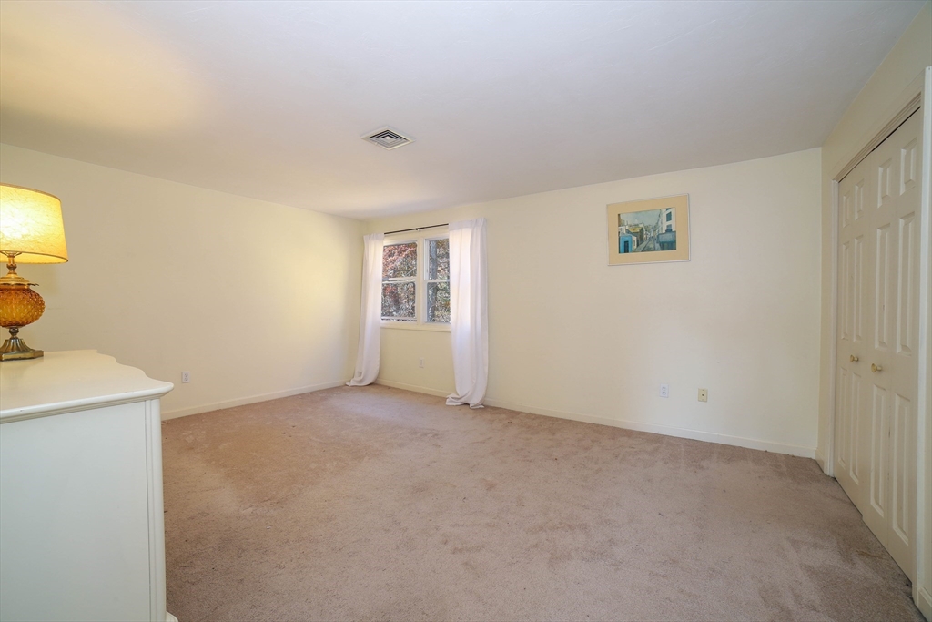 17 Highfield Road, Unit B Charlton, MA 01507 - Photo 11 of 17