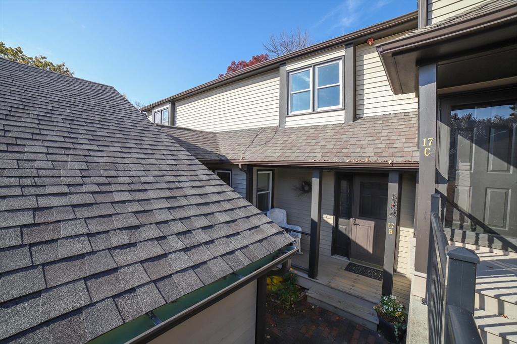 17 Highfield Road, Unit B Charlton, MA 01507 - Photo 3 of 17