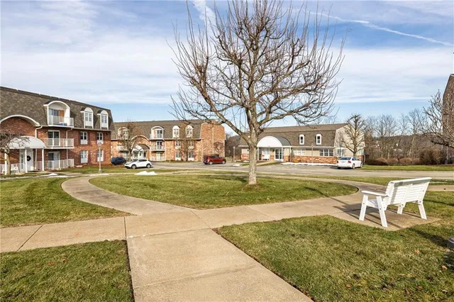 $155,000 | 104 Clubhouse Drive, Unit 104, Washington, PA 15301