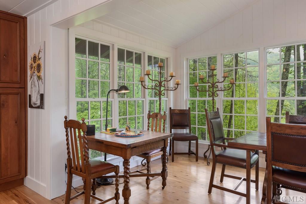 519 Round Hill Road Sapphire, NC 28774 - Photo 14 of 41 Gallery Image 14