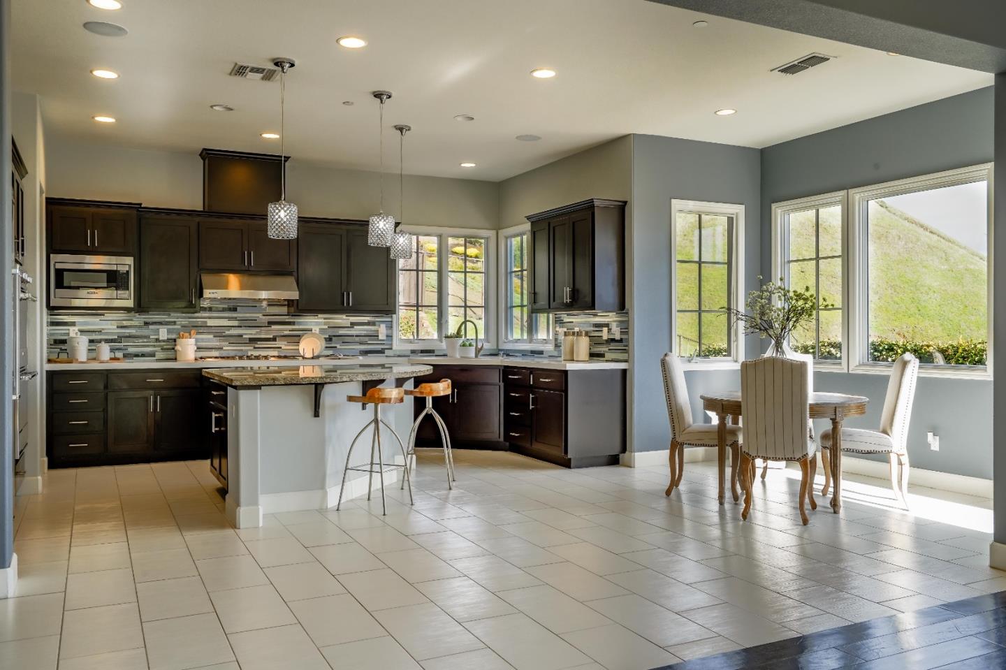 1039 Hawkshead Circle San Ramon, CA 94583 - Photo 4 of 63 Gallery Image 4
