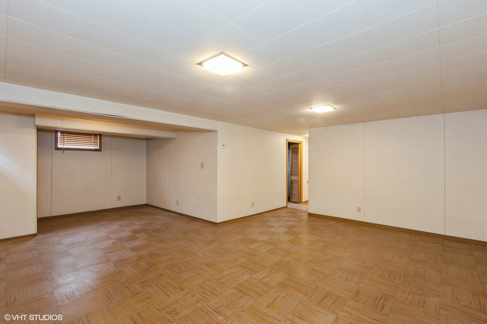 1330 South Main Street Wheaton, IL 60189 - Photo 16 of 19 an empty room with a empty space and windows