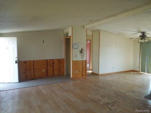 4059 Thom Road Columbiaville, MI 48421 - Photo 7 of 22 jyhf 146.jpg