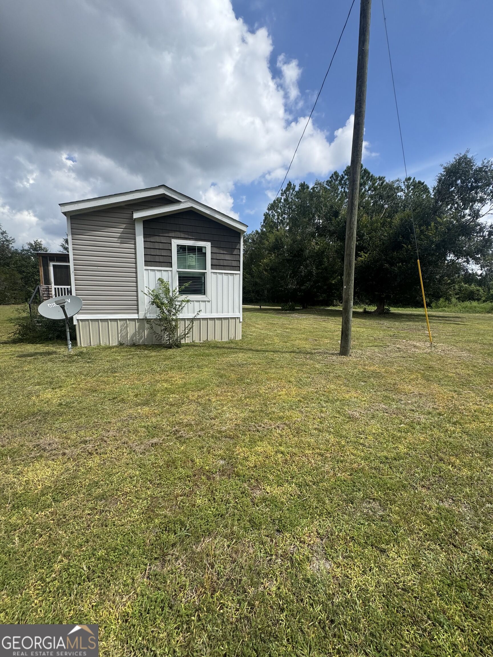 1164 Pine Valley Road Waycross, GA 31503 - Photo 3 of 23 Gallery Image 3