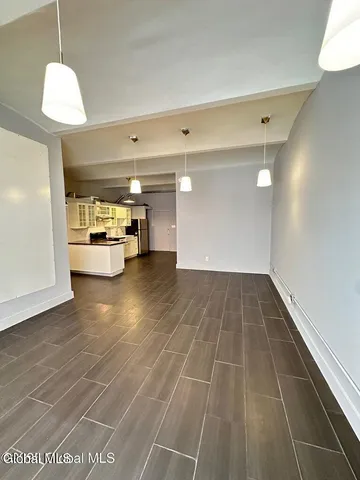 $1,200 | 53 3rd Street, Unit 1E, Troy, NY 12180