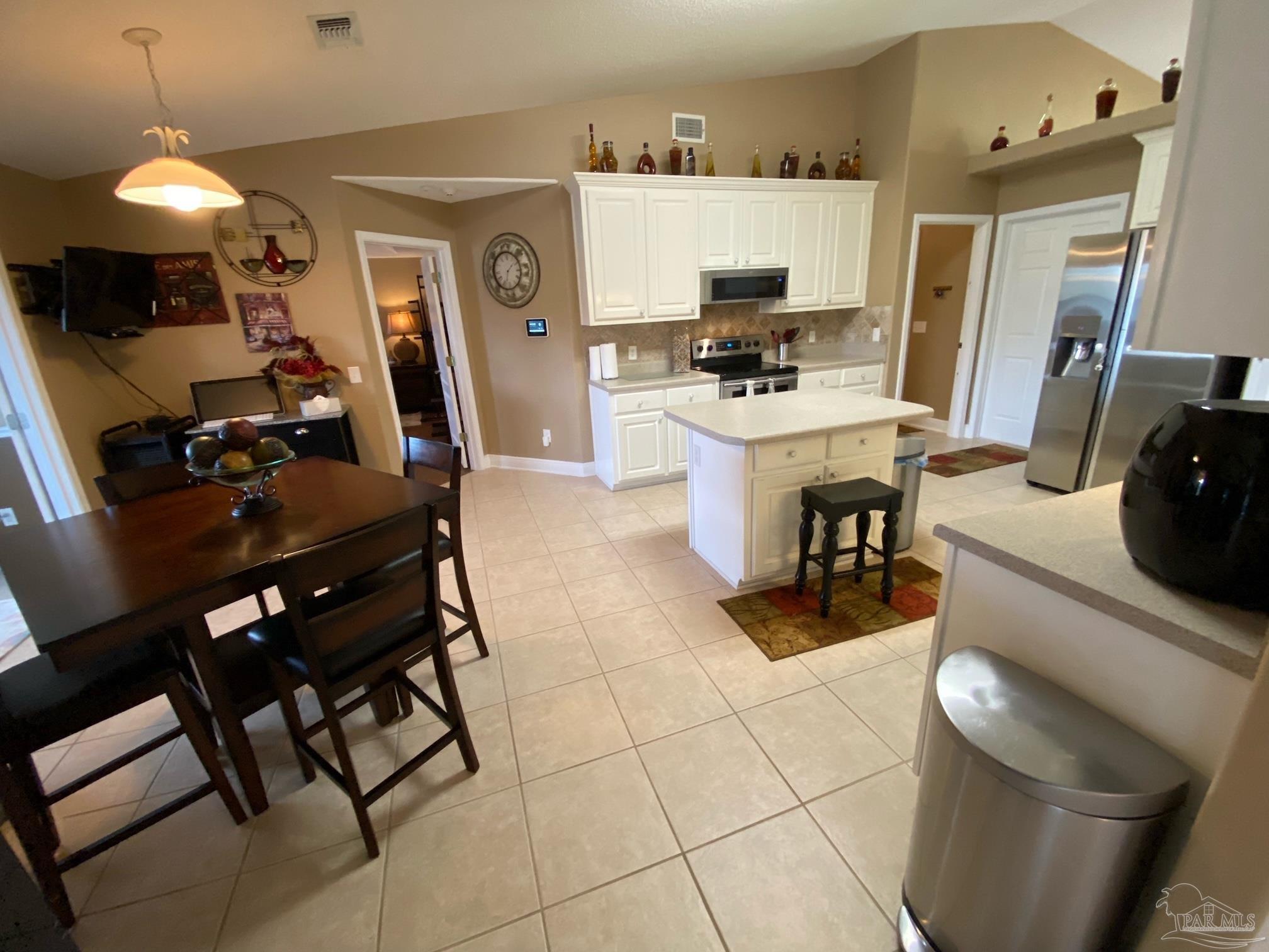 611 West Quintette Road Cantonment, FL 32533 - Photo 19 of 47 Gallery Image 19