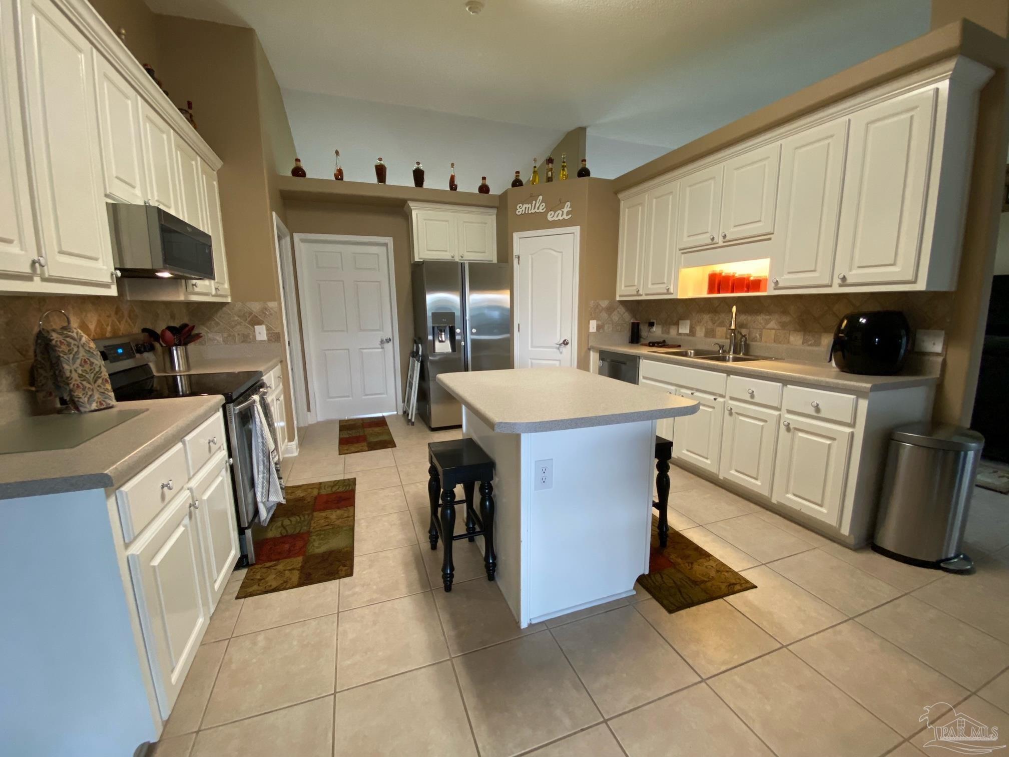 611 West Quintette Road Cantonment, FL 32533 - Photo 21 of 47 Gallery Image 21