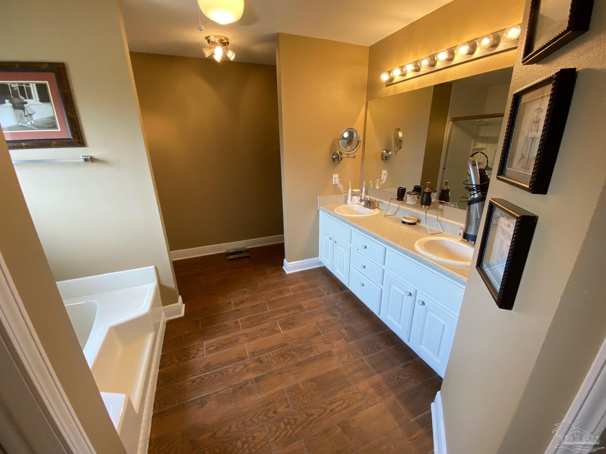 611 West Quintette Road Cantonment, FL 32533 - Photo 28 of 47 Gallery Image 28