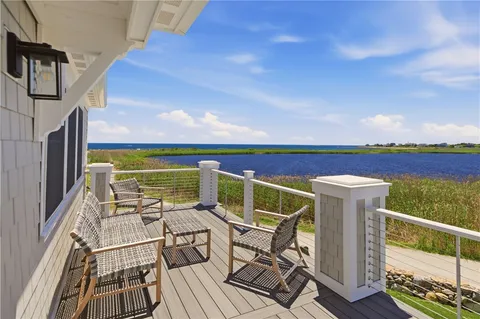 $2,998,000 | 3 Richmond Pond Drive, Westport, MA 02790