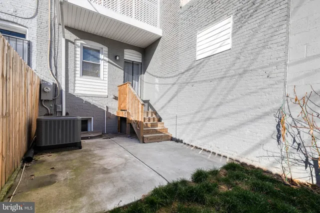 $2,250 | 217 North Belnord Avenue, Baltimore, MD 21224