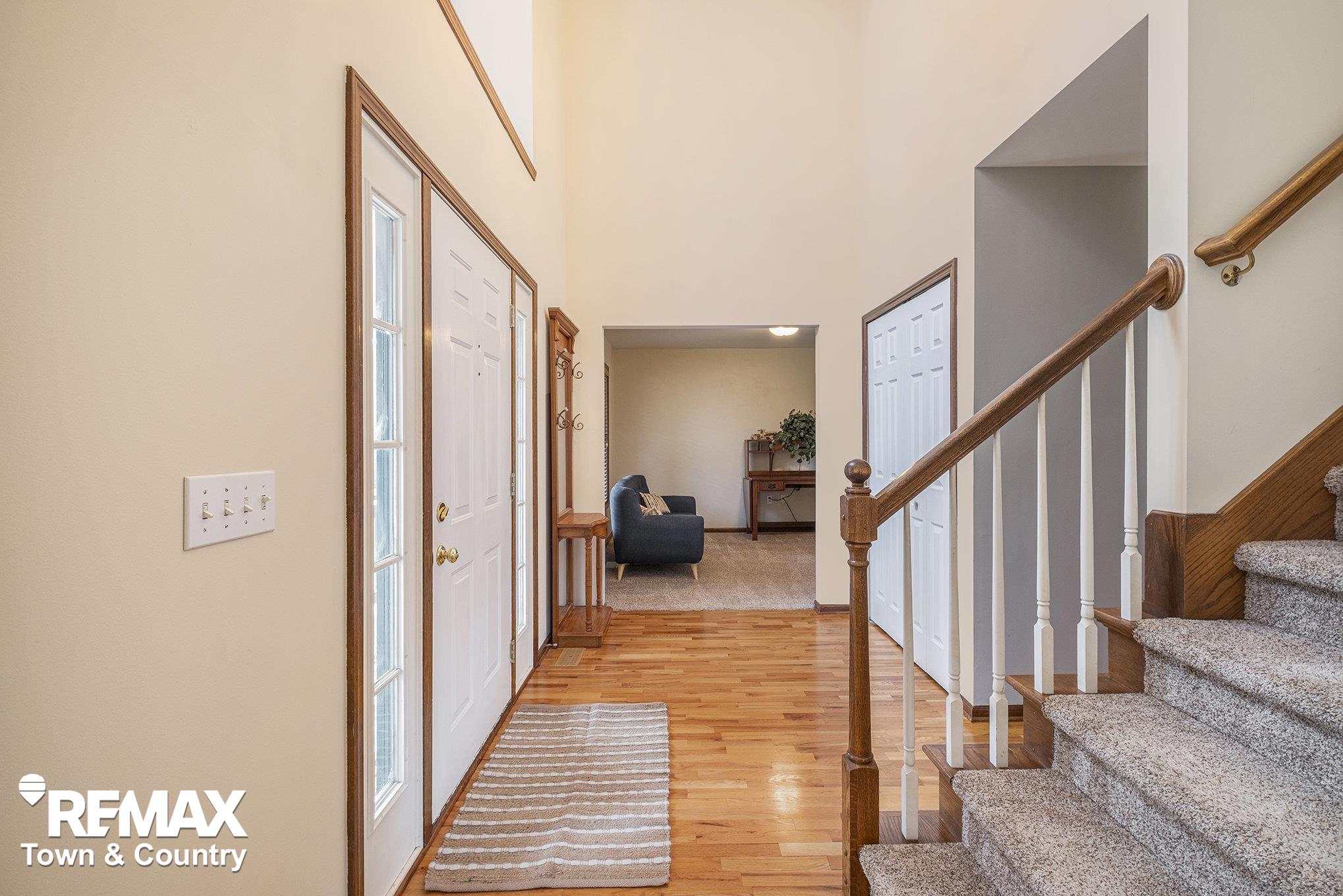6261 North McKinley Road Flushing, MI 48433 - Photo 4 of 41 50137789-e2dcb8d2-e1d2-4e24-b2ac-2f2d2aa556e3.JPG