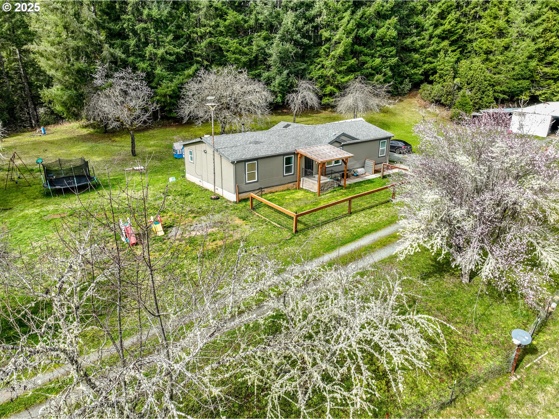 56394 Miller Road Myrtle Point, OR 97458 - Photo 3 of 37 Gallery Image 3