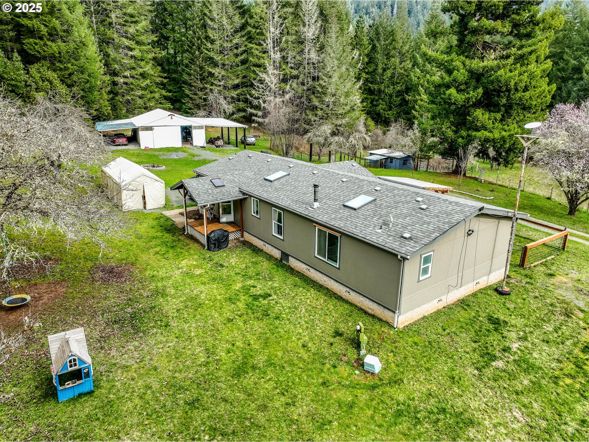 56394 Miller Road Myrtle Point, OR 97458 - Photo 4 of 37 Gallery Image 4