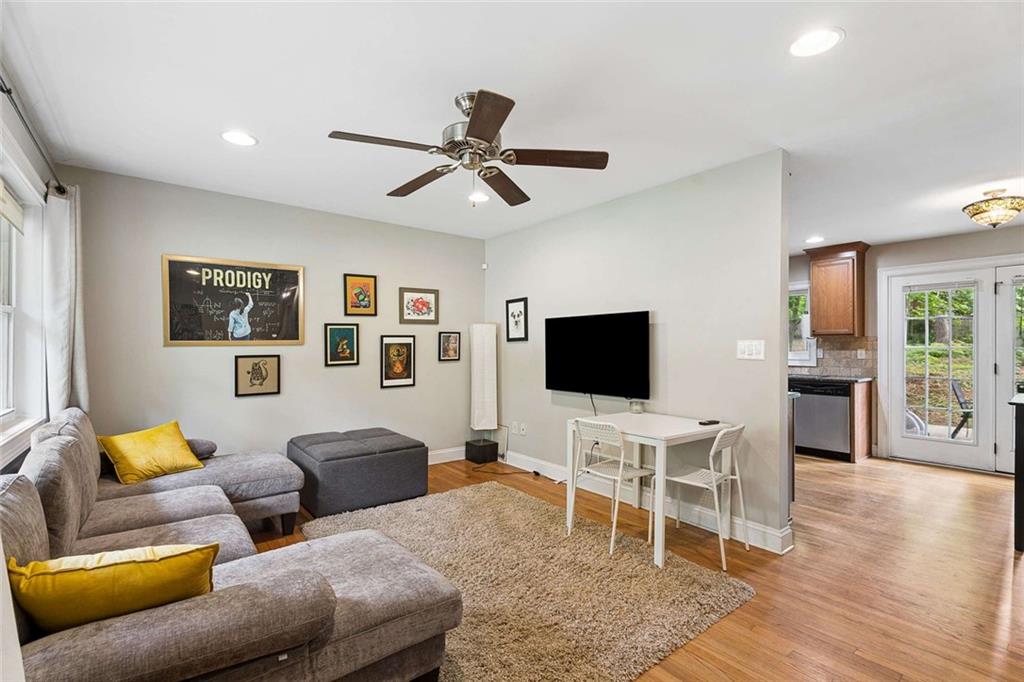 2503 Brentford Place Decatur, GA 30032 - Photo 3 of 19