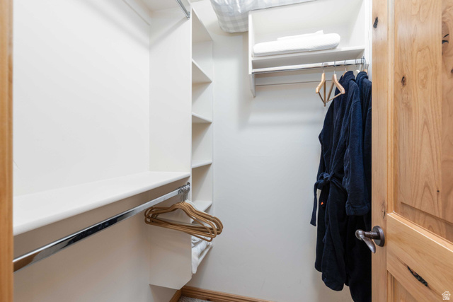 5168 Fairview Loop, Unit C604 Eden, UT 84310 - Photo 26 of 53 View of walk in closet