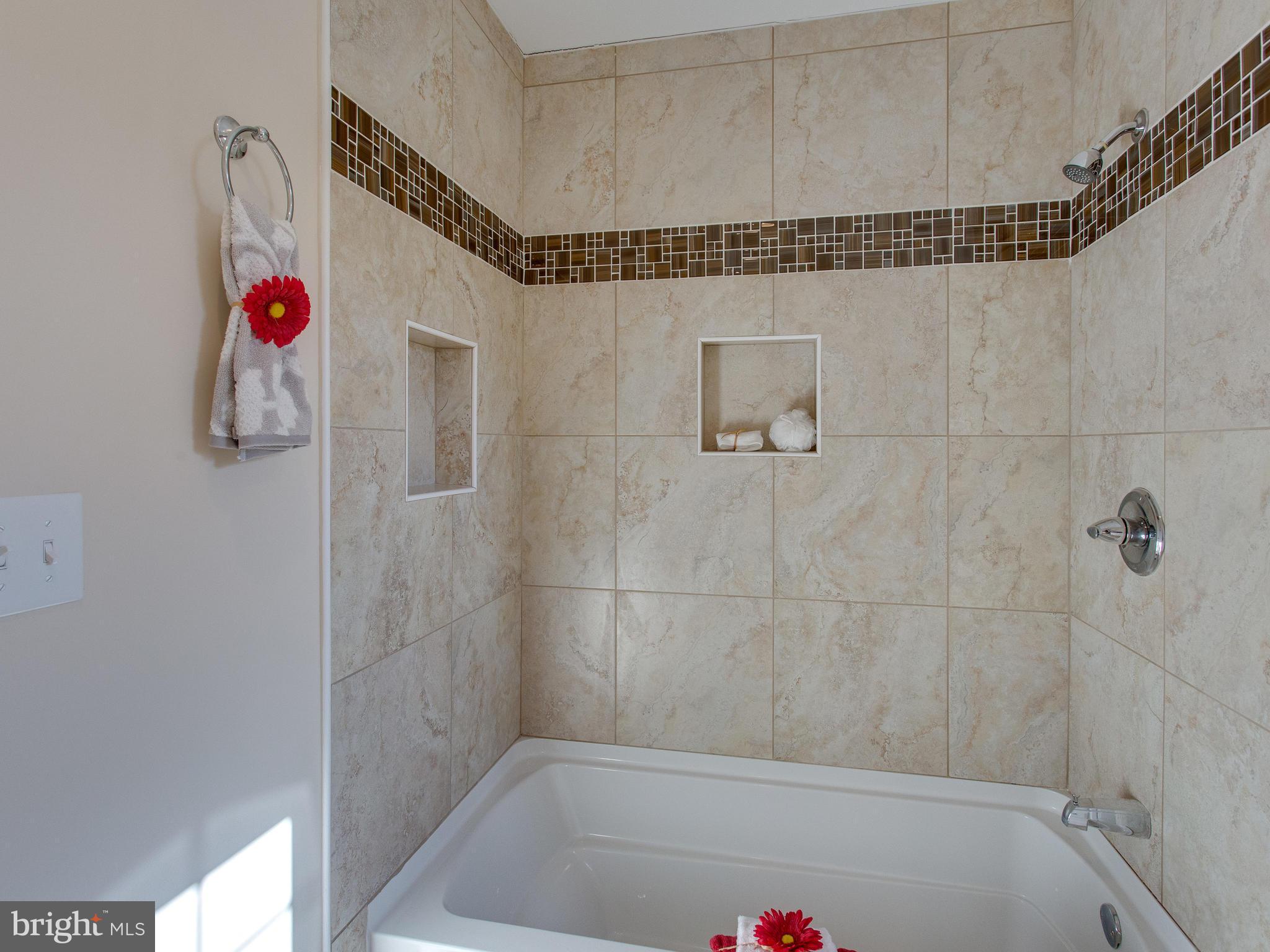 10601 Ridge Drive Clinton, MD 20735 - Photo 22 of 30 Bath (Master)
