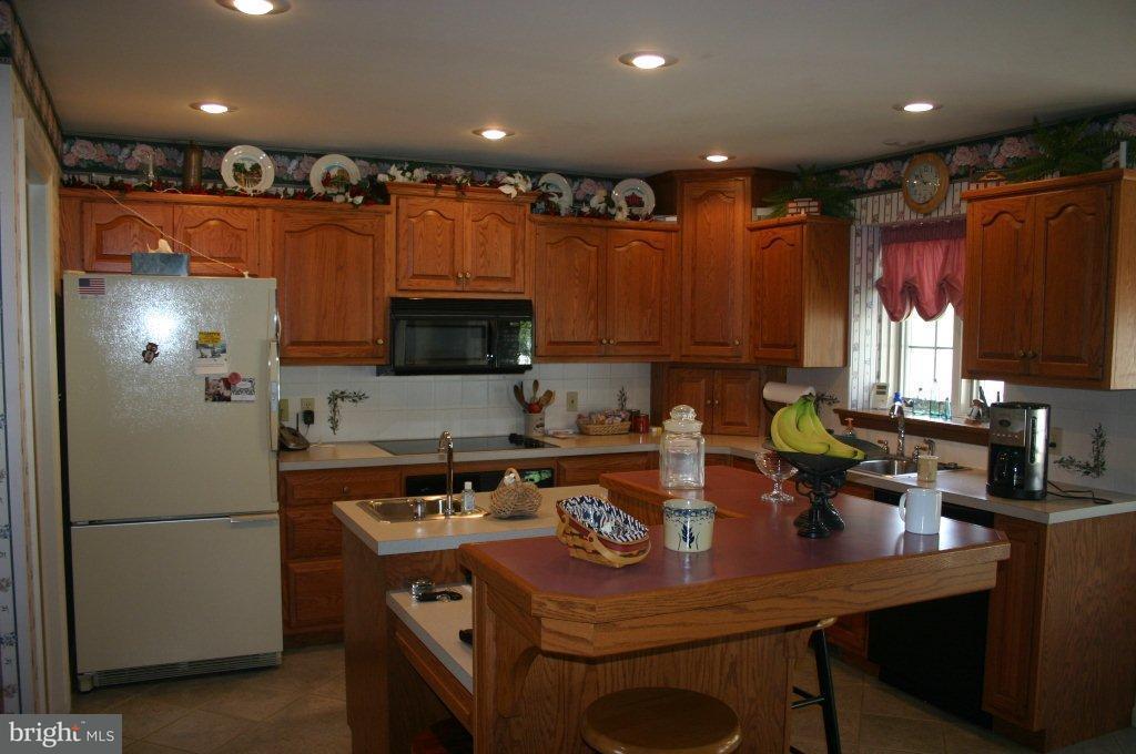 634 Fairview Road Mount Joy, PA 17552 - Photo 5 of 19