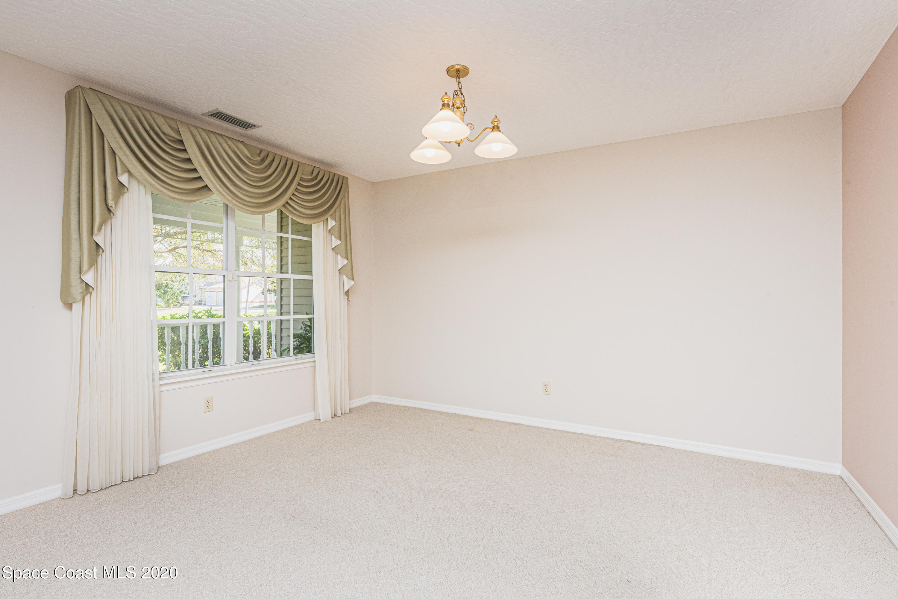 3440 Big Pine Road Melbourne, FL 32934 - Photo 13 of 73 JC7_9323
