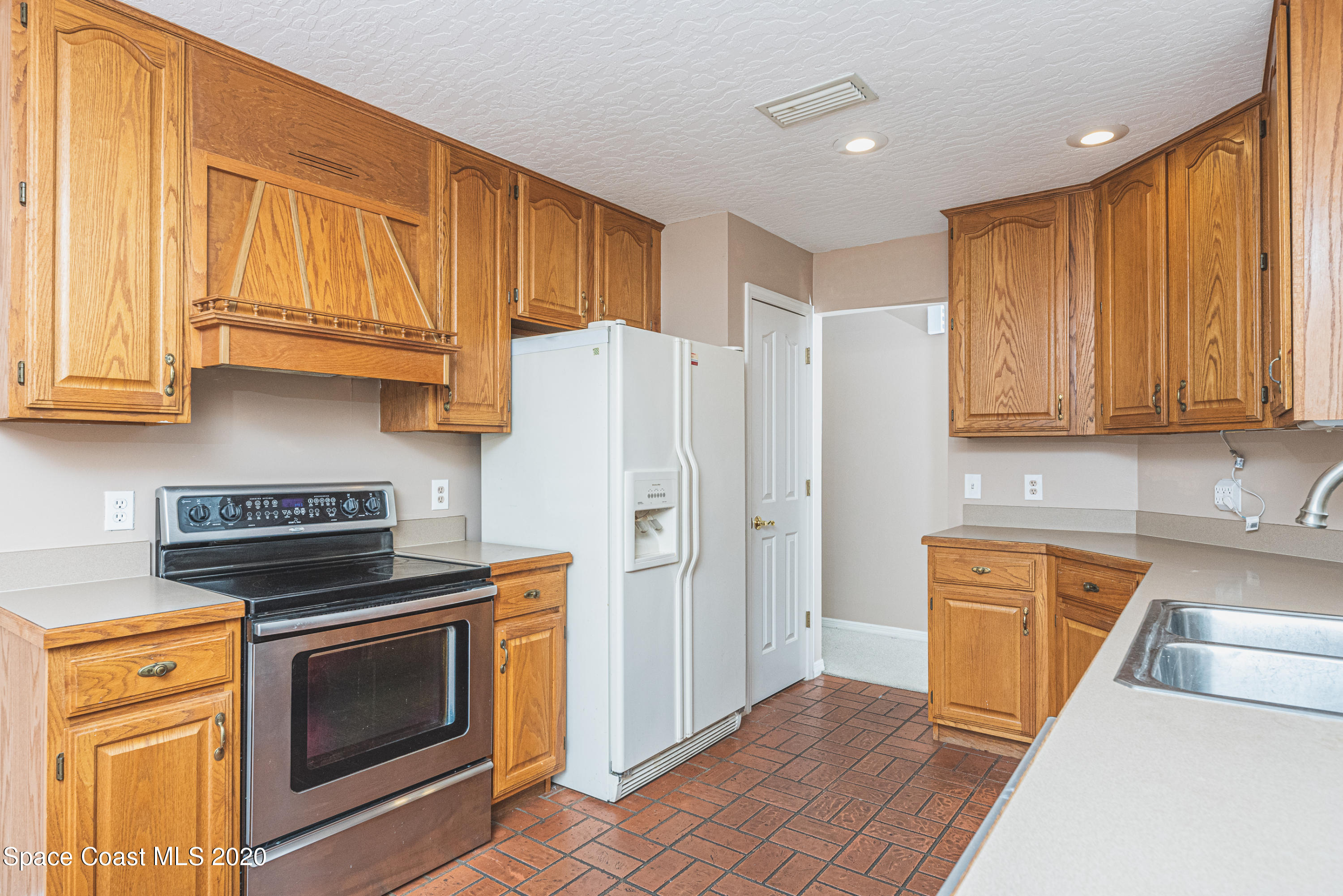 3440 Big Pine Road Melbourne, FL 32934 - Photo 24 of 73 JC7_9376