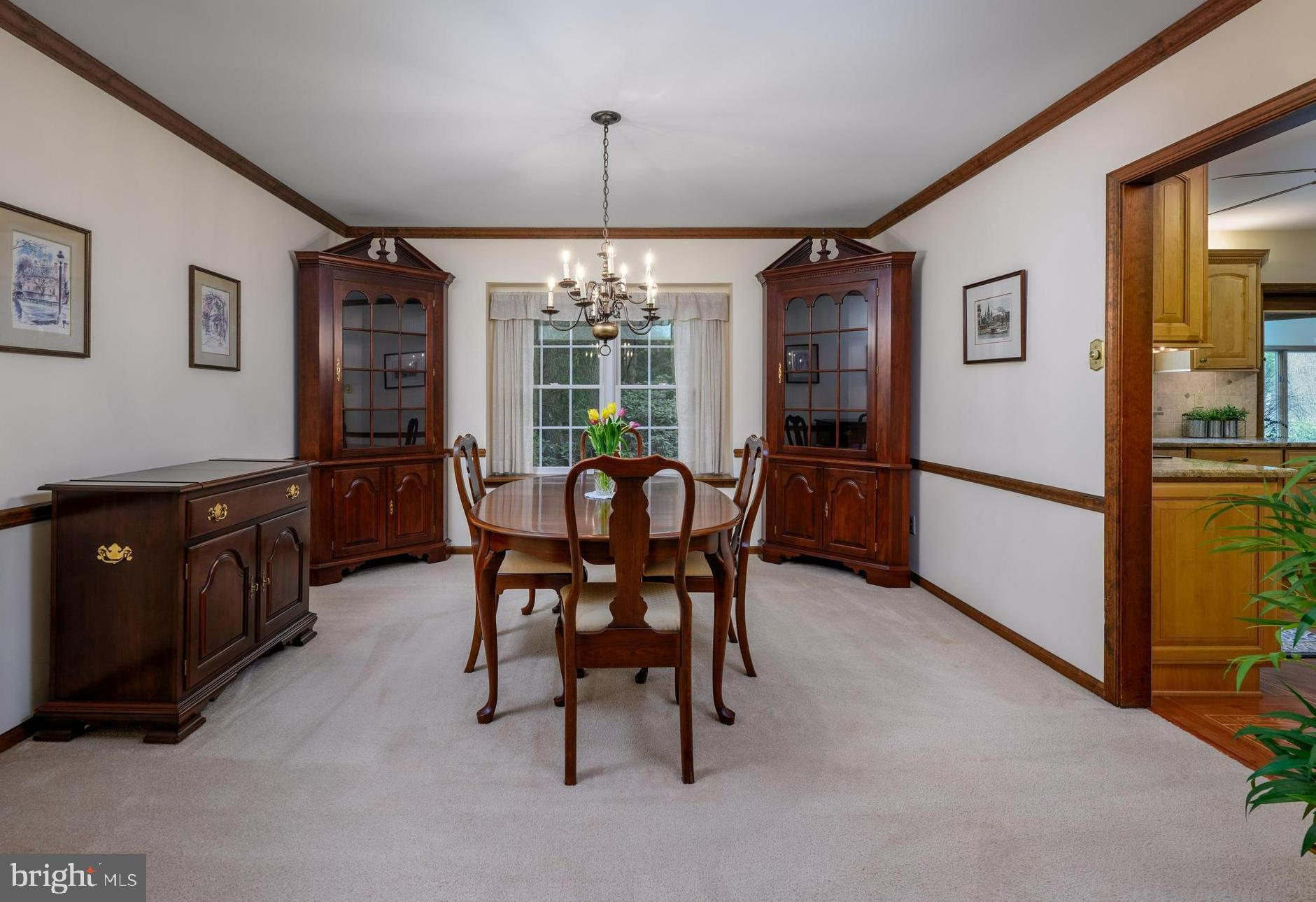 12 Strafford Circle Road Medford, NJ 08055 - Photo 13 of 34 Dining room