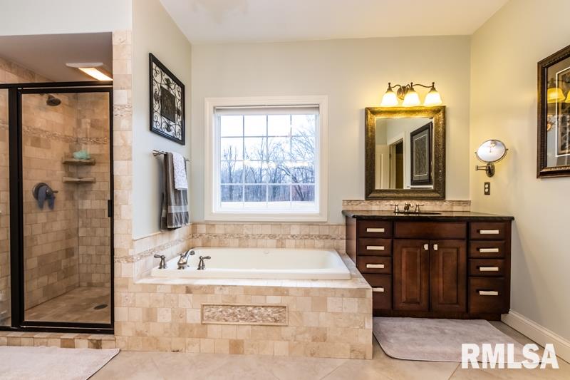 8203 South Hidden Point Road Glasford, IL 61533 - Photo 24 of 50