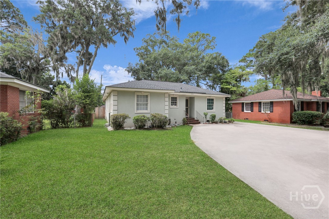 1443 East 38th Street Savannah, GA 31404 - Photo 2 of 30