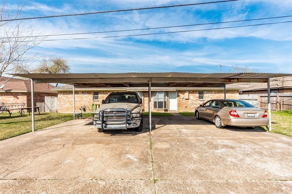 10424 Belfast Road La Porte, TX 77571 - Photo 2 of 22