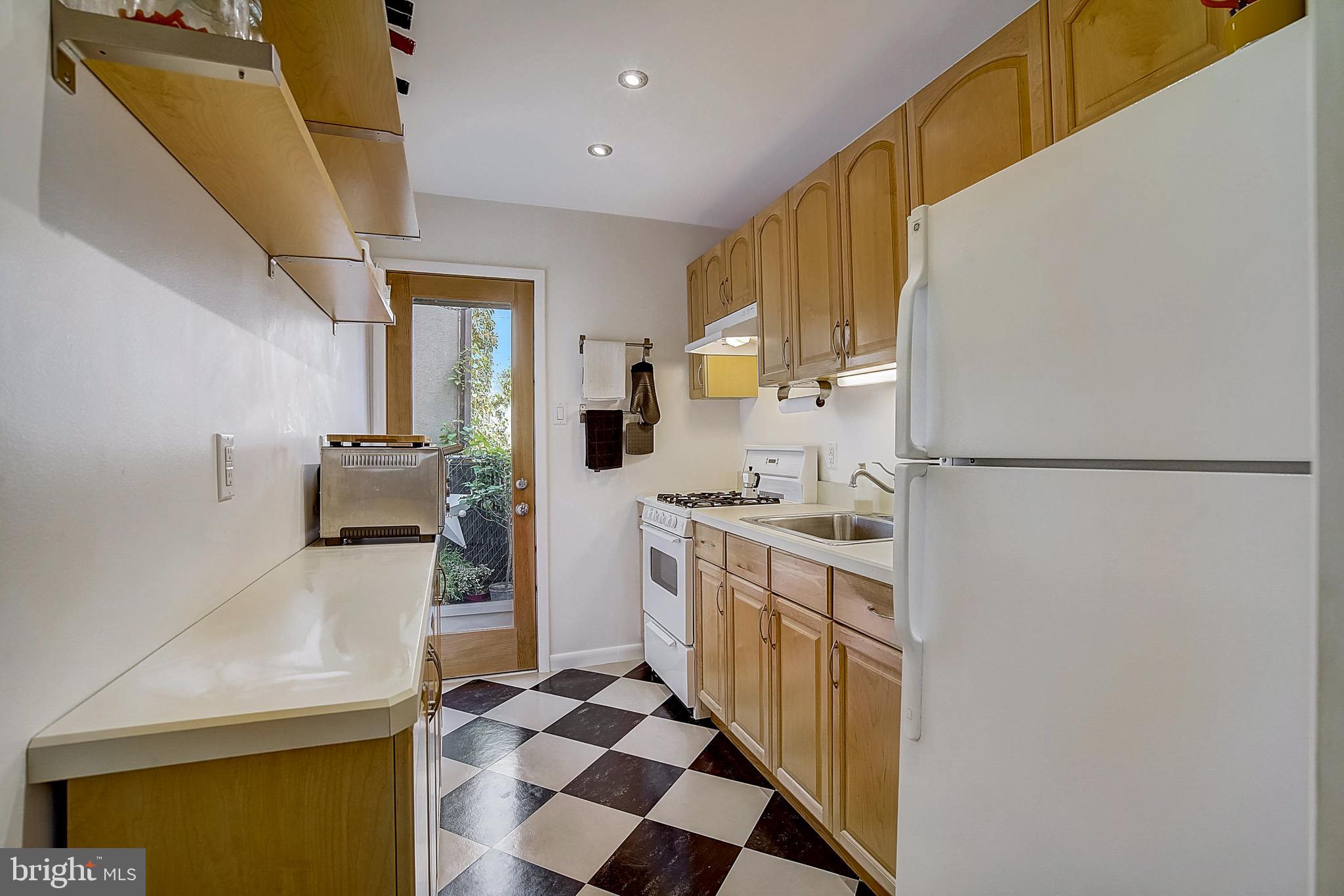 2735 Reno Street Philadelphia, PA 19130 - Photo 8 of 23 Gallery Image 8