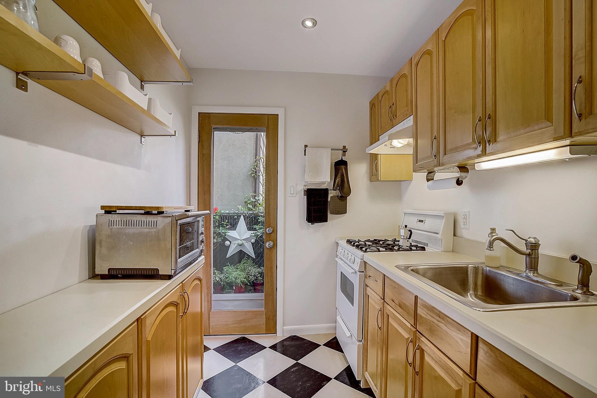 2735 Reno Street Philadelphia, PA 19130 - Photo 9 of 23 Gallery Image 9