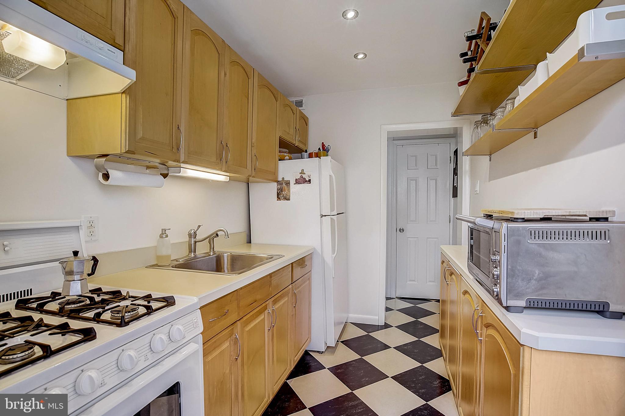2735 Reno Street Philadelphia, PA 19130 - Photo 10 of 23 Gallery Image 10