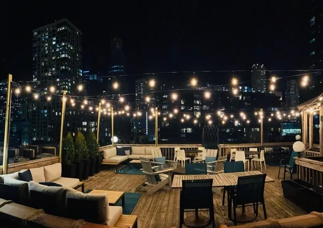 $329,900 | 225 West Huron Street, Unit 516, Chicago, IL 60654