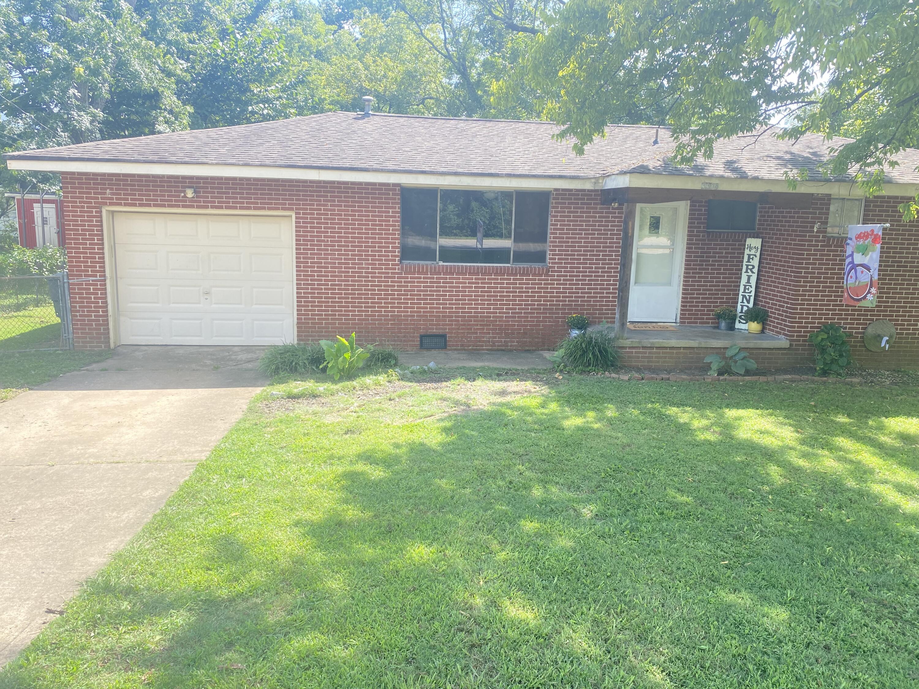 3304 Adkins Road Chattanooga, TN 37419 - Photo 1 of 18 IMG_3963