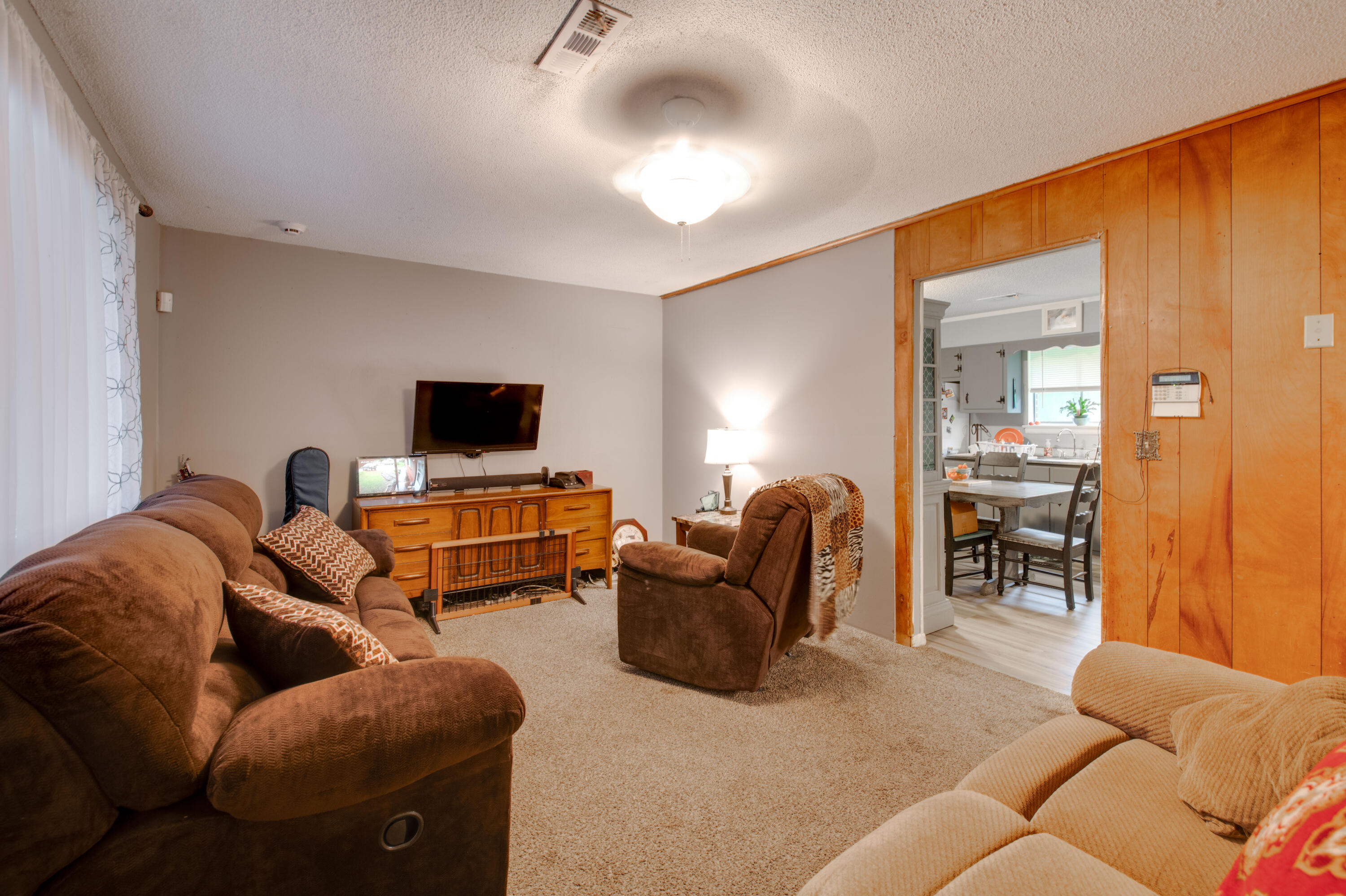 3304 Adkins Road Chattanooga, TN 37419 - Photo 9 of 18 D85_8381
