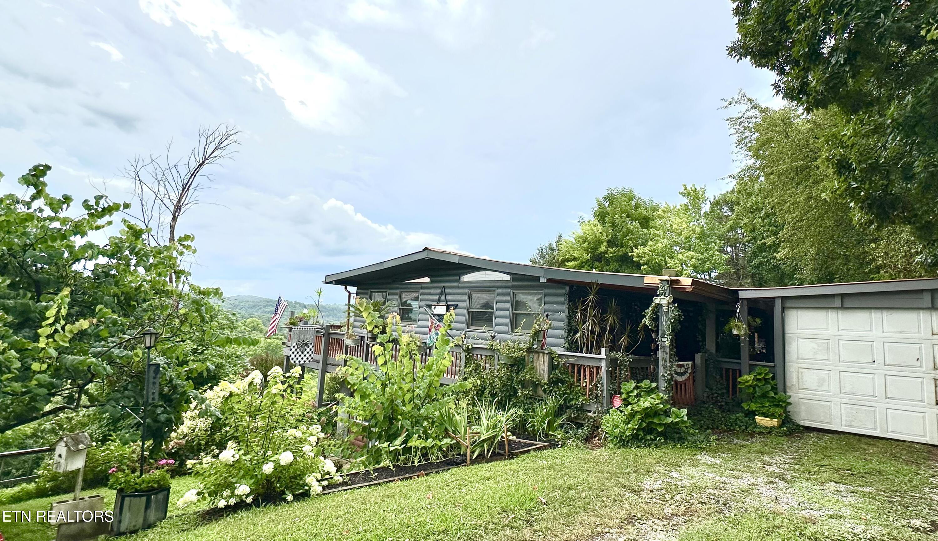 3855 Catewright Road Kodak, TN 37764 - Photo 3 of 40 IMG_4962