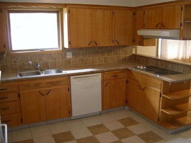 1005 West Westover Road Spokane, WA 99218 - Photo 3 of 9