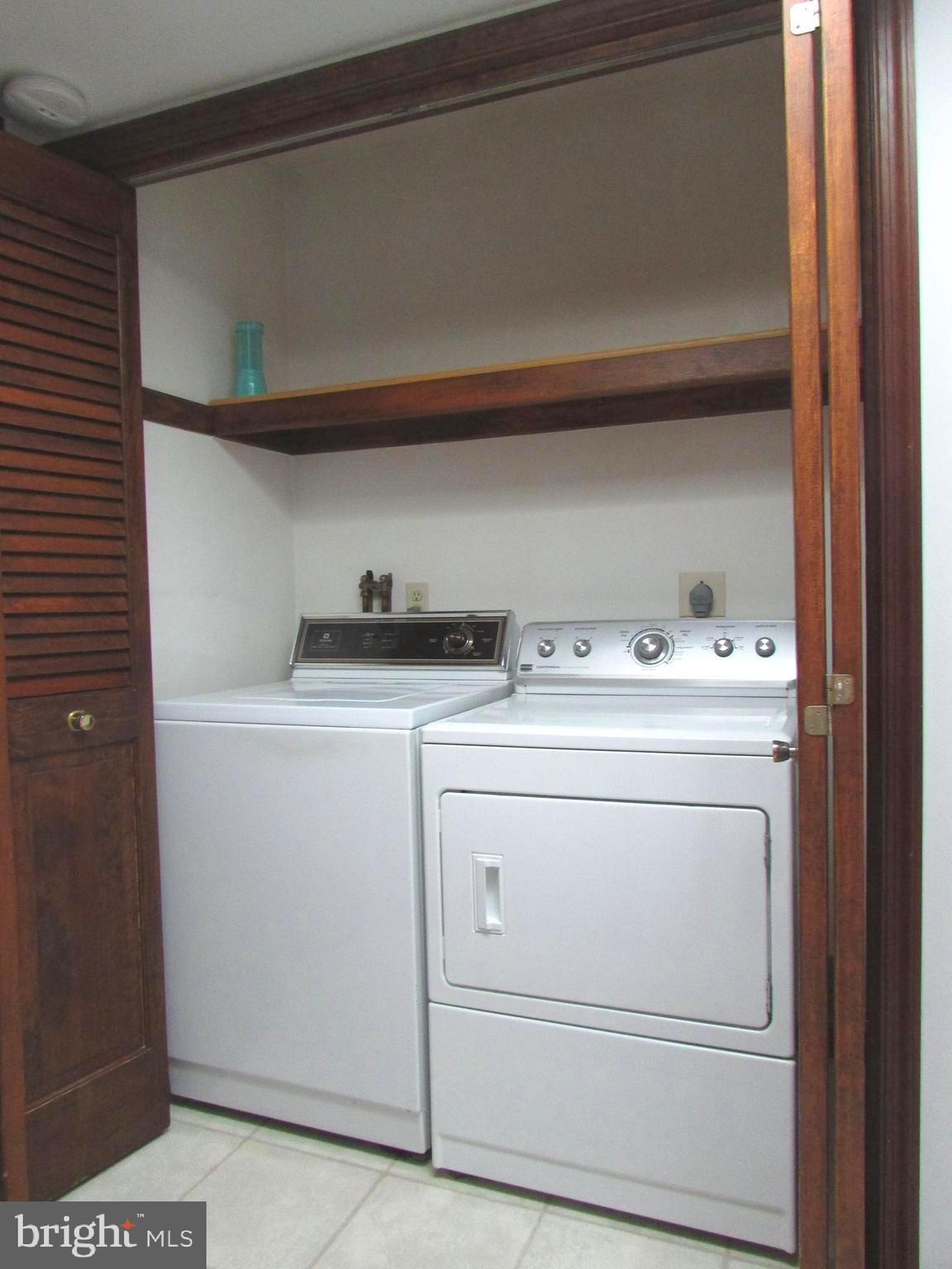 1099 Hawk Mountain Road Kempton, PA 19529 - Photo 20 of 29 Main Level Laundry