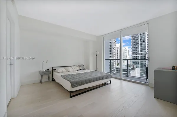 $3,700 | 500 Brickell Avenue, Unit 2000, Miami, FL 33131