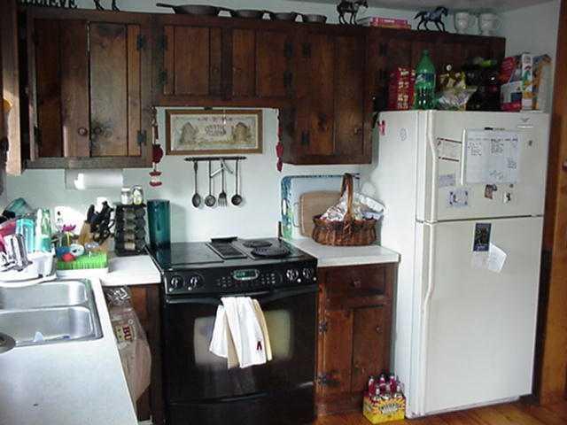 220 Dyer Road Dayton, ME 04005 - Photo 8 of 8 Kitchen.