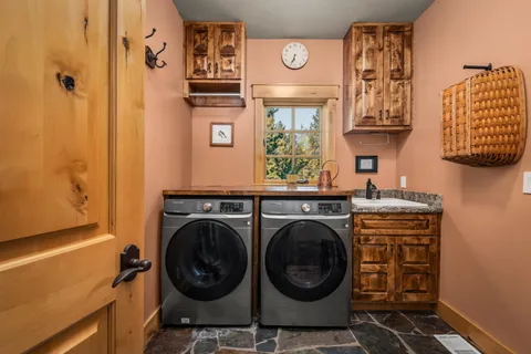 $3,200,000 | 13033 Camp Trail, Truckee, CA 96161